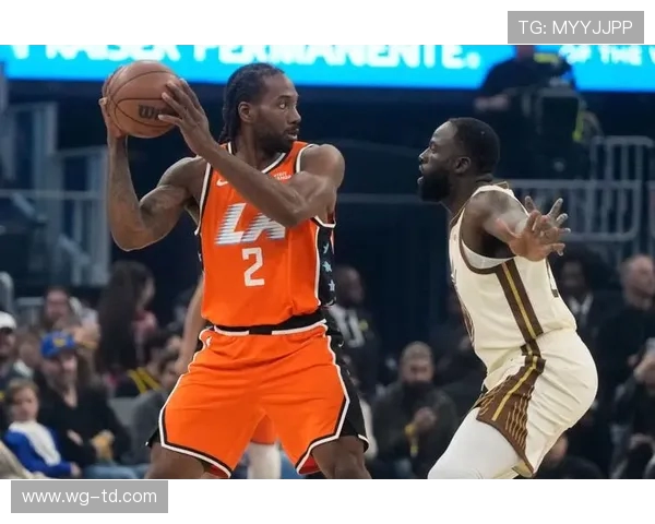 小卡称赞加兰首秀表现出色展现侵略性积极防守中锋能力